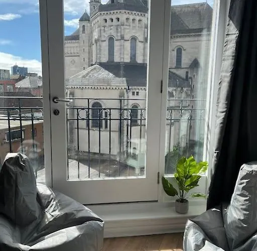 Luxury 2 Bed Gem In Heart Of Belfast